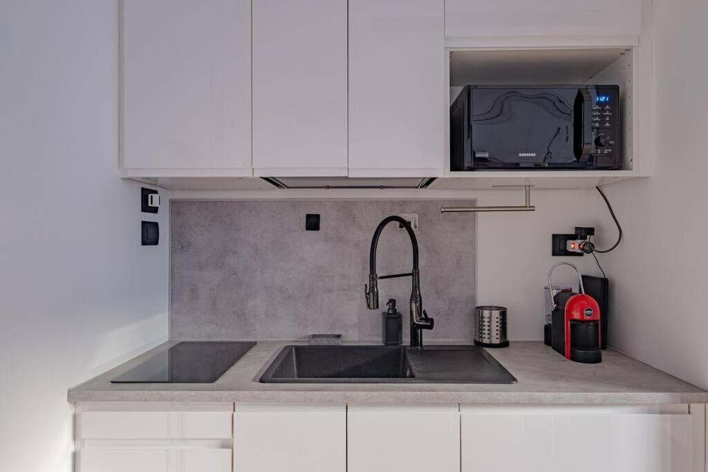 Modern Apartment At San Giovanni روما المظهر الخارجي الصورة